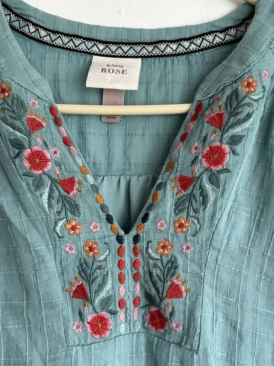 Knox Rose Embroidered Mini Bobo Dress Size Small - Picture 5 of 7